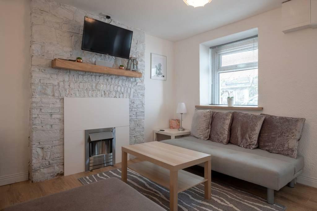 Galway City Cottage ภายนอก รูปภาพ