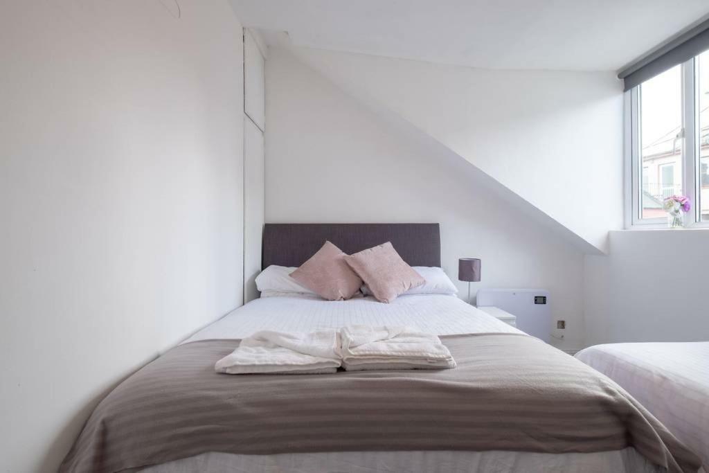 Galway City Cottage ภายนอก รูปภาพ